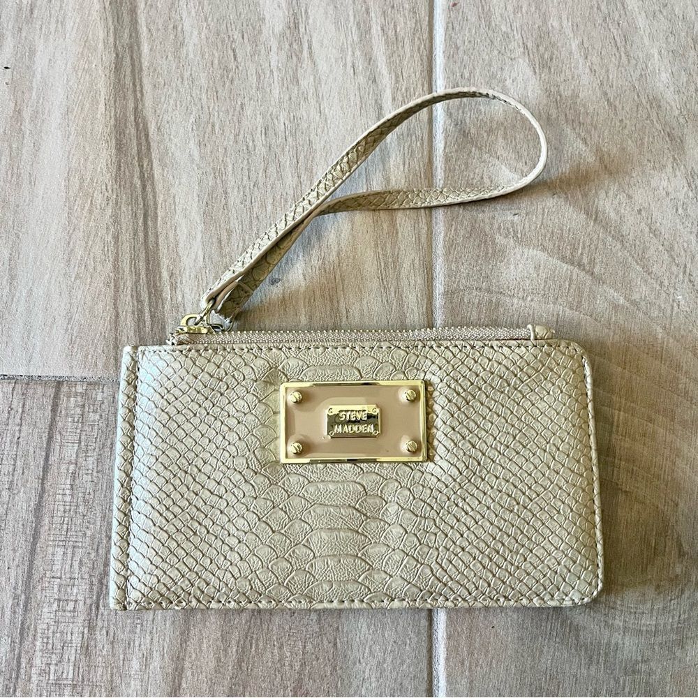 STEVE MADDEN Faux Snake Skin Leather Wristlet